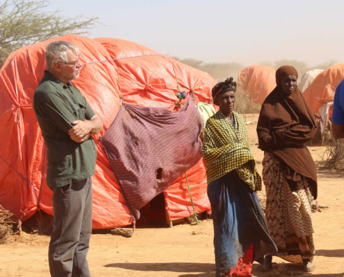 Unser Mitarbeiter Myron in Ostafrika, um sich ein Bild von der Dürresituation zu machentafrika