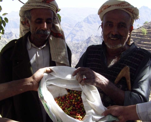 mocha_for_mocha-mocha_coffee_yemen The mocha beans are originally from Yemen. World Relief Germany helps locally