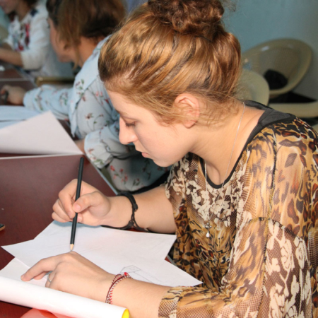 Youth Iraq - picture is painted Youth Iraq - picture is painted