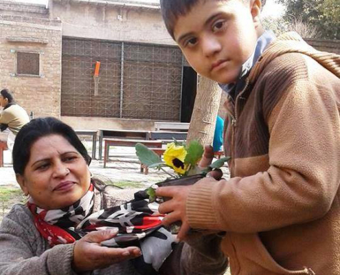 Aktion: Blumen pflanzen mit Kindern